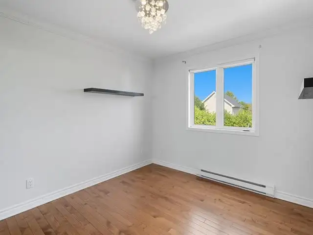 30 Rue du Grésil Gatineau (Hull), Quebec in Houses for Sale in Gatineau - Image 22