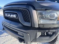 AMVIC Licensed Dealer AMVIC LICENSED DEALER//Stock Number: NA233108A *Premium Cloth Bucket Seats *10... (image 2)