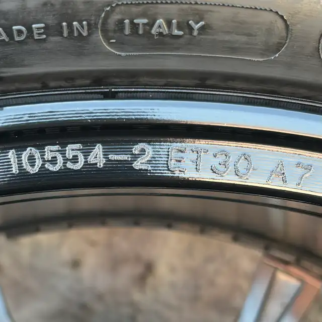 (98%) 4x 275/50R20 Michelin Winters w/ MB G550 / G63 Rims + TPMS in Tires & Rims in City of Toronto - Image 11