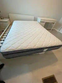 mattress (moving Sale) double size Comfortable soft feeling