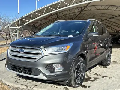 This Ford Escape boasts a Intercooled Turbo Regular Unleaded I-4 2.0 L/122 engine powering this Auto...