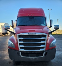 Ryder Stock ID: 282277 Transmission Type/Speed: AUTO 12 Engine: DIESEL DD15 GHG'17 505/1625 Horse Po... (image 1)