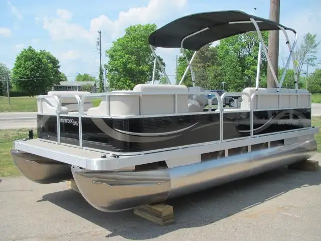 2026 GET PRE-APPROVED BEFORE YOU SHOP- SAVE LARGE-EASY FINANCING in Travel Trailers & Campers in Ottawa - Image 13