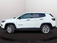 This Jeep Compass has a dependable EC1 2.0L DOHC I-4 DI turbo engine w/ESS engine powering this Auto... (image 1)