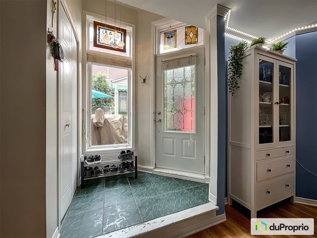 $389,500 - Condominium for sale in Longueuil (Vieux-Longueuil) — photo 3