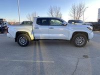 *Vehicle history form conveniently located in vehicle photos. AMVIC LICENSED DEALER ... Engine: Inte... (image 6)
