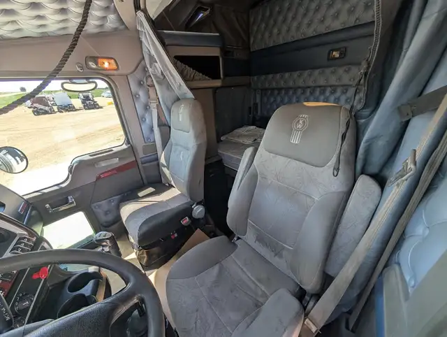 2008 KENWORTH W900L in Heavy Trucks in City of Montréal - Image 16