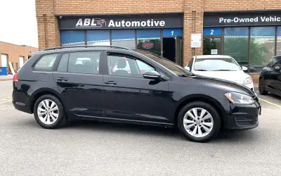 2017 VW Golf Sportwagen 173000 km -1.8 Turbo with Automatic Transmission -Back Up Camera with Alloy...