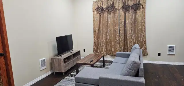 2 Bedrooms 1 Bathroom Suite for Rent in Long Term Rentals in Whitehorse - Image 8