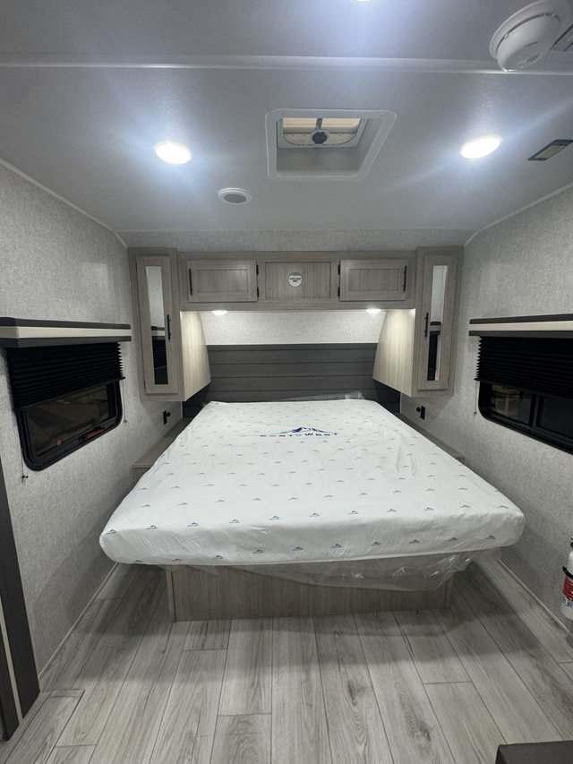 2026 FOREST RIVER DELLA TERRA 221ML in Travel Trailers & Campers in Regina - Image 9