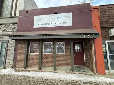 R32//Russell/A prime commercial opportunity awaits in the heart of Russell, MB, with this 1976 SF bu...
