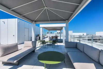 3.5 condo appartement luxe à louer à Outremont-Milhaus, View more