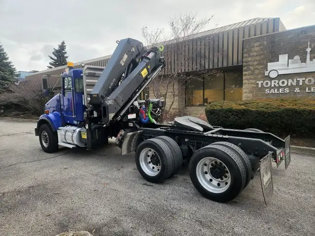 2015 Kenworth T800 Hiab Knuckleboom, 455HP, Eaton Fuller 10 Spee in Heavy Equipment in City of Montréal - Image 6