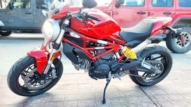 2020 Ducati Monster 797 (FINANCING AVAILABLE) in Sport Bikes in Strathcona County - Image 4