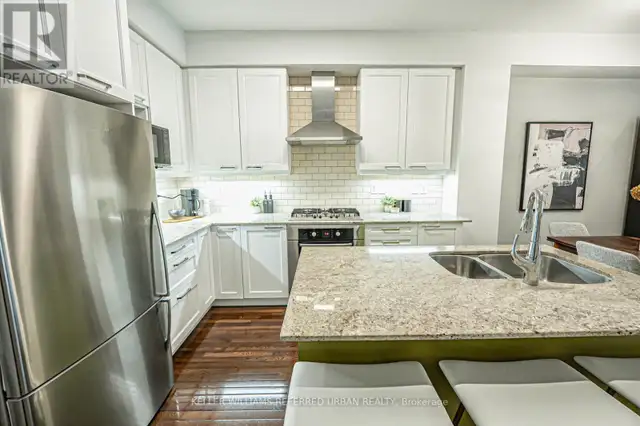 67 PLEASANT BOULEVARD Toronto (Rosedale-Moore Park), Ontario in Condos for Sale in City of Toronto - Image 14