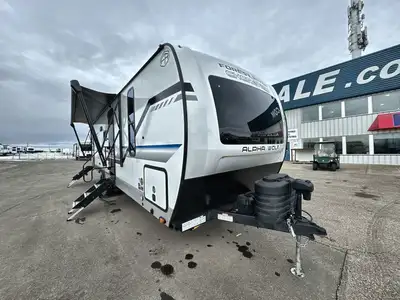 Alpha Wolf Family Adventure Coach Was $53,975 ? NOW $47,977Only ONE at this price dont miss it!Bring...