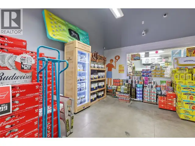 1652 Fairview Road Unit# 101A Penticton, British Columbia in Commercial & Office Space for Sale in Penticton - Image 8