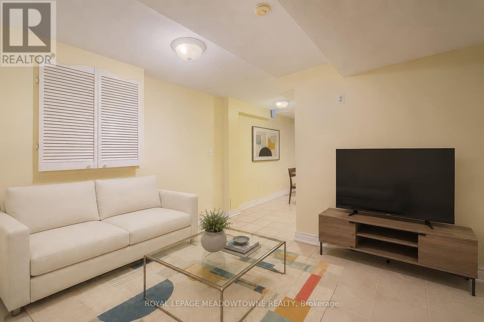6407 ALDERWOOD TRAIL Mississauga (Lisgar), Ontario 5