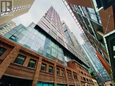 Discover refined elegance at the highly anticipated Nobu Residences Toronto. Brand new two bedroom c...