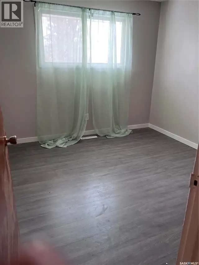 38 Kasper CRESCENT Assiniboia, Saskatchewan in Houses for Sale in Moose Jaw - Image 17