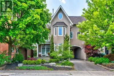 2377 ONTARIO STREET Oakville (BR Bronte), Ontario
