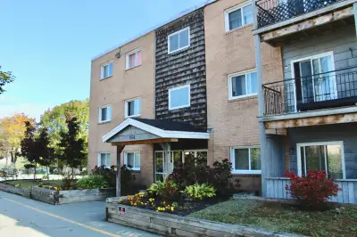 2 BR Apt on Braemar Dr, Dartmouth