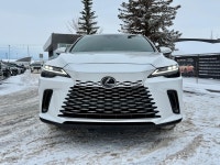 The 2024 Lexus RX 350 is a sophisticated and restyled mid-size luxury SUV that marks the fifth gener... (image 3)
