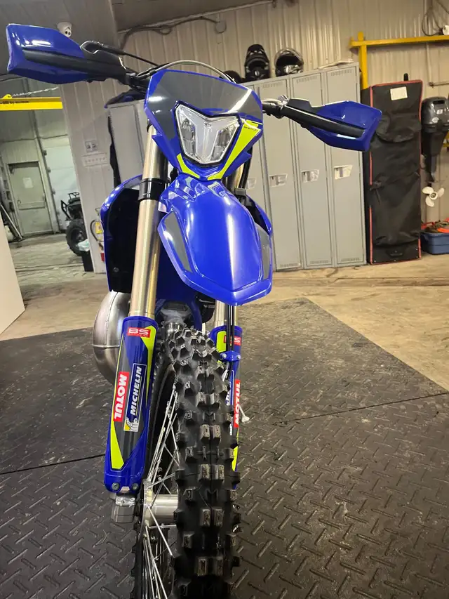 2025 SHERCO SE 250 FACTORY 2T MOTO NEUVE 0 KM AUBAINE FIN DE SAI in Other in Lac-Saint-Jean - Image 15