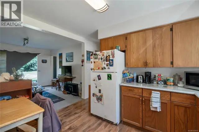 1376 Hooley Rd Quadra Island, British Columbia in Houses for Sale in Campbell River - Image 33