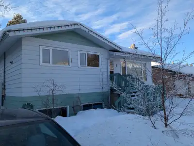 3BR main-level home in Riverdale. Bright, private entrance. Park, schools, transit, hospital and dow...