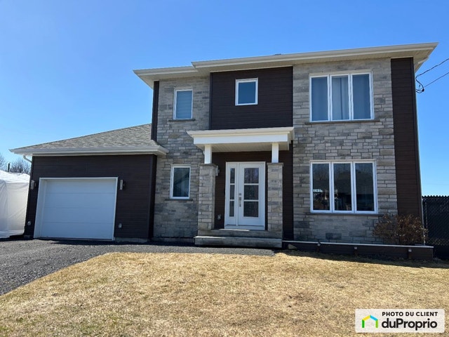 $639,900 - 2 Storey for sale in St-Apollinaire — photo 1