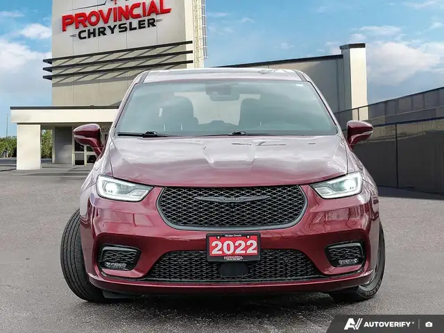 2022 Chrysler Passenger Vans Pacifica Hybrid Limited in Cars & Trucks in Windsor Region - Image 3