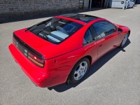 Beautiful Fairlady Z with only 102 000 KM ! 5 Speed manual transmission ! All original except Billy... (image 8)