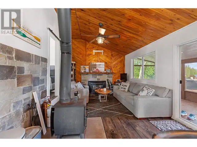 27705 N NESS LAKE ROAD Prince George, British Columbia in Houses for Sale in Prince George - Image 10