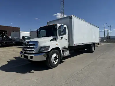 - 2019 HINO 338 VAN TRUCK - 386442 KM - 4x2 - 7.7L 6 Cylinder Diesel Engine - Hendrickson Air Ride S...