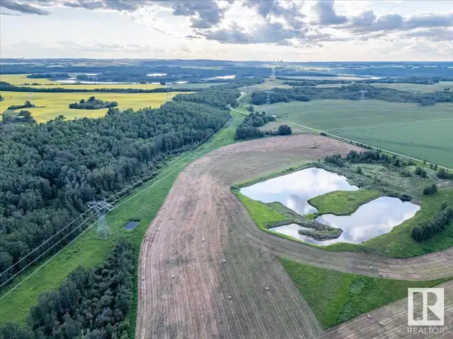 SE-14-51-3-5 Rural Leduc County, Alberta in Land for Sale in Edmonton - Image 5