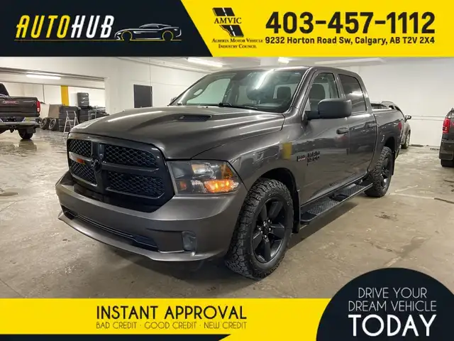 2023 Ram 1500 Classic Express 4x4 Crew Cab NIGHT PKG TOUCHSCREEN in Cars & Trucks in Calgary - Image 2