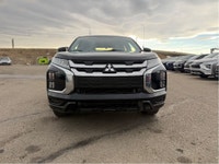 See Dealer Website for Details. Engine: Regular Unleaded I-4 2.4 L/144 Other Equipment Security Syst... (image 1)