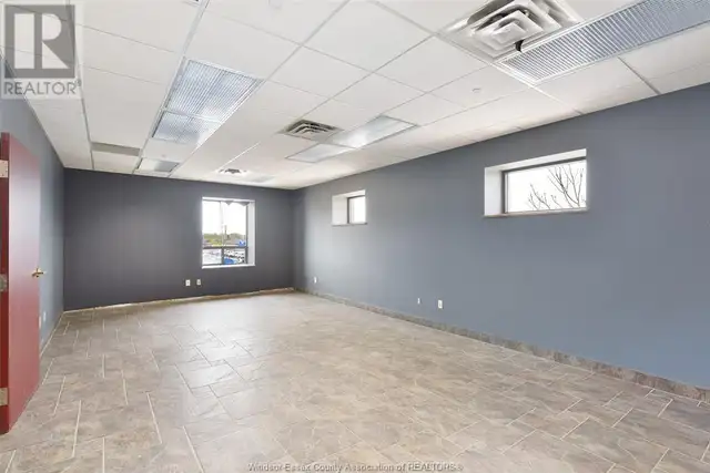 1153 TECUMSEH ROAD West Windsor, Ontario in Commercial & Office Space for Rent in Windsor Region - Image 23