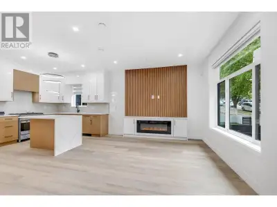 Discover modern living at 3442 E 4th Ave, a beautifully finished 5-bed, 3.5-bath duplex featuring a...