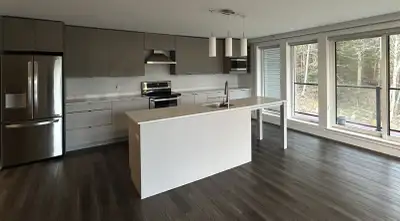 Corner Suite - $2395/mth Dog Friendly Wrap-around patio Apartment is VACANT IMMEDIATE OCCUPANCY poss...