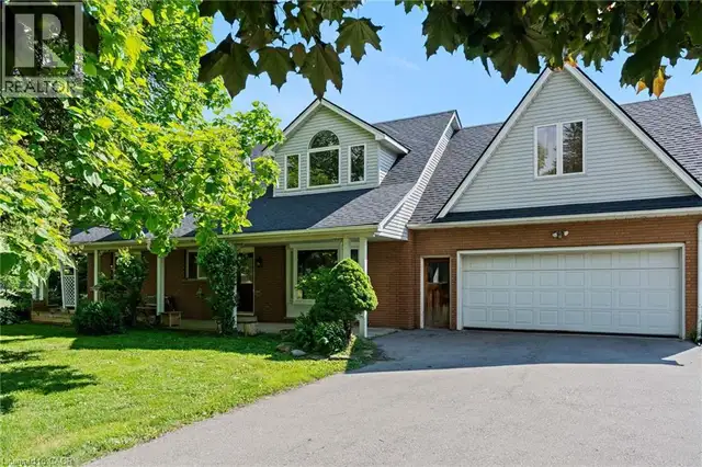 1652 OLD HIGHWAY 24 Waterford, Ontario in Houses for Sale in Norfolk County - Image 3