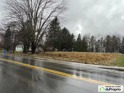Terrain à vendre avec permis. Projet résidentiel 4 unités. Opportunité pour entrepreneur - Lac-Brome...