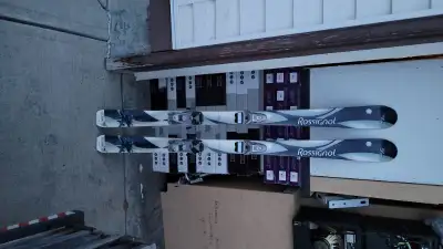Rossignol Diva Downhill Skis 146 cm with adjustable bindings, View more
