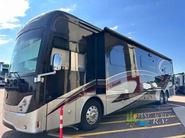 2019 Thor Motor Coach Tuscany 45MX only 020,049 Miles in RVs & Motorhomes in Moncton - Image 11