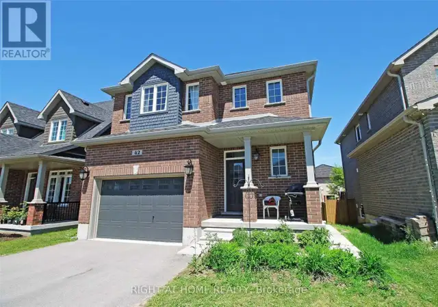 42 BOOTH LANE Barrie (Painswick South), Ontario in Long Term Rentals in Barrie - Image 2