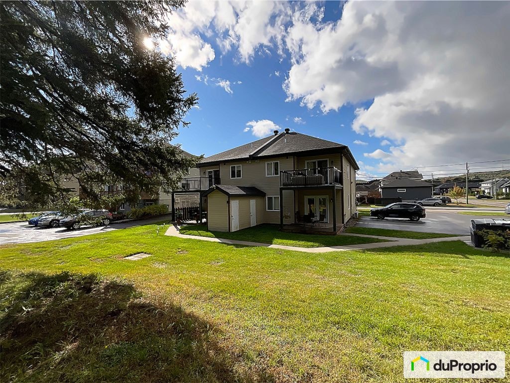 $585,000 - Duplex for sale in Mont-Tremblant (St-Jovite) — photo 3