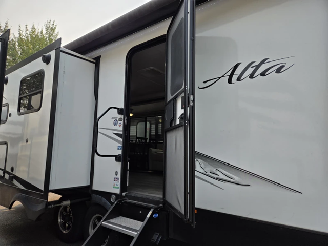 2023 FOREST RIVER ALTA 2810KIK in Travel Trailers & Campers in Kelowna - Image 16