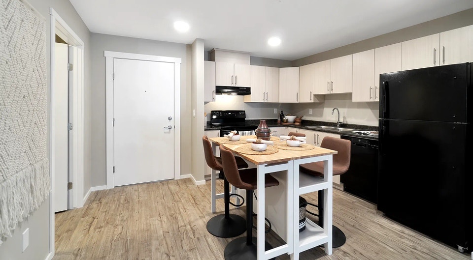 Pet-Friendly Two Bedroom Two Bath with In-suite Laundry for Rent 5