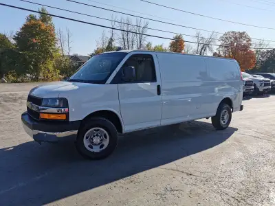 "• Power_Steering • Power_Brakes • Power_Windows • Power_Mirrors • Power_Locks • Keyless_Entry • Air...